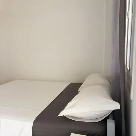 Lefkanemos * Tourlos